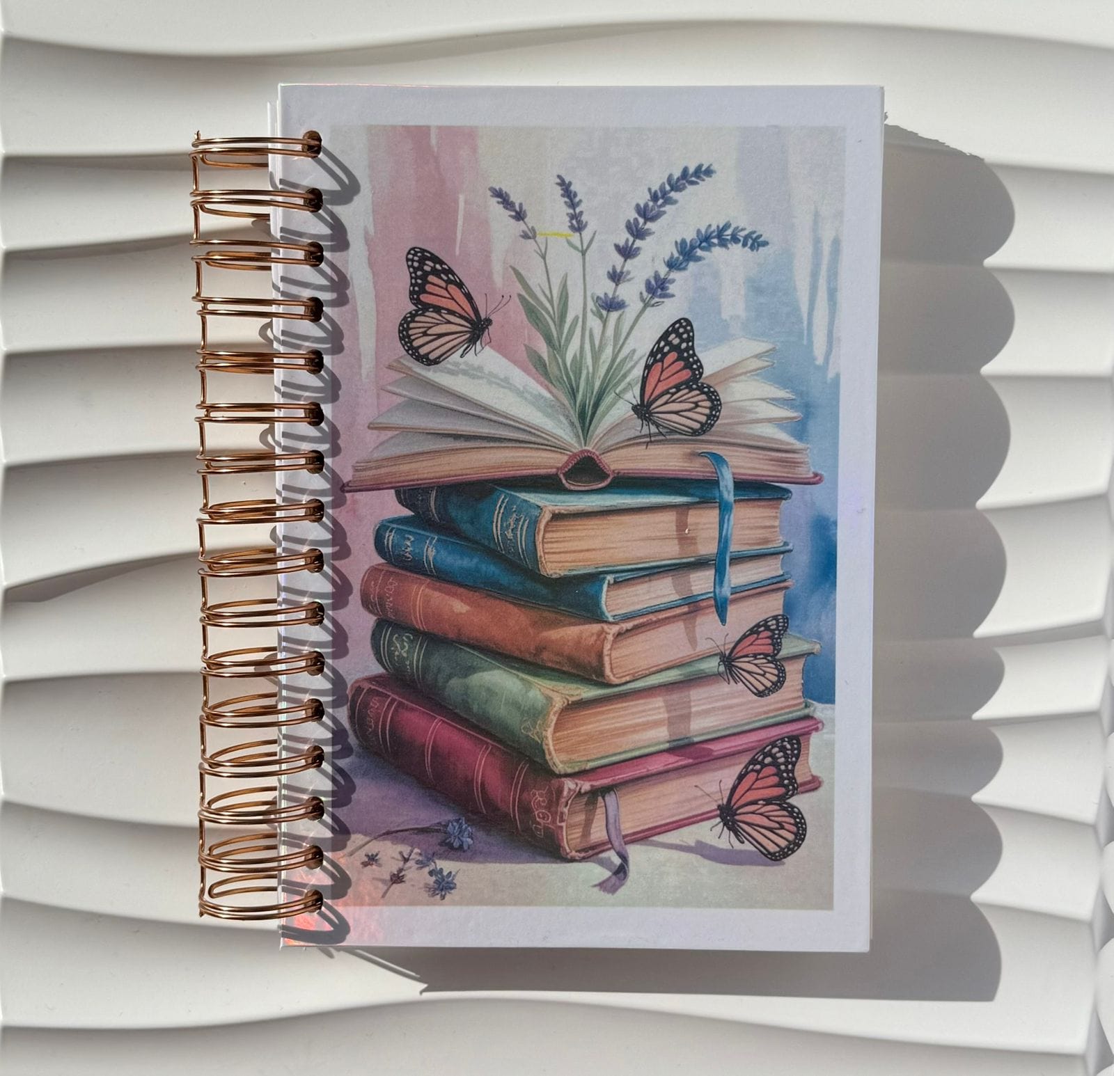 Sketchbook “Flutur mbi Faqe”