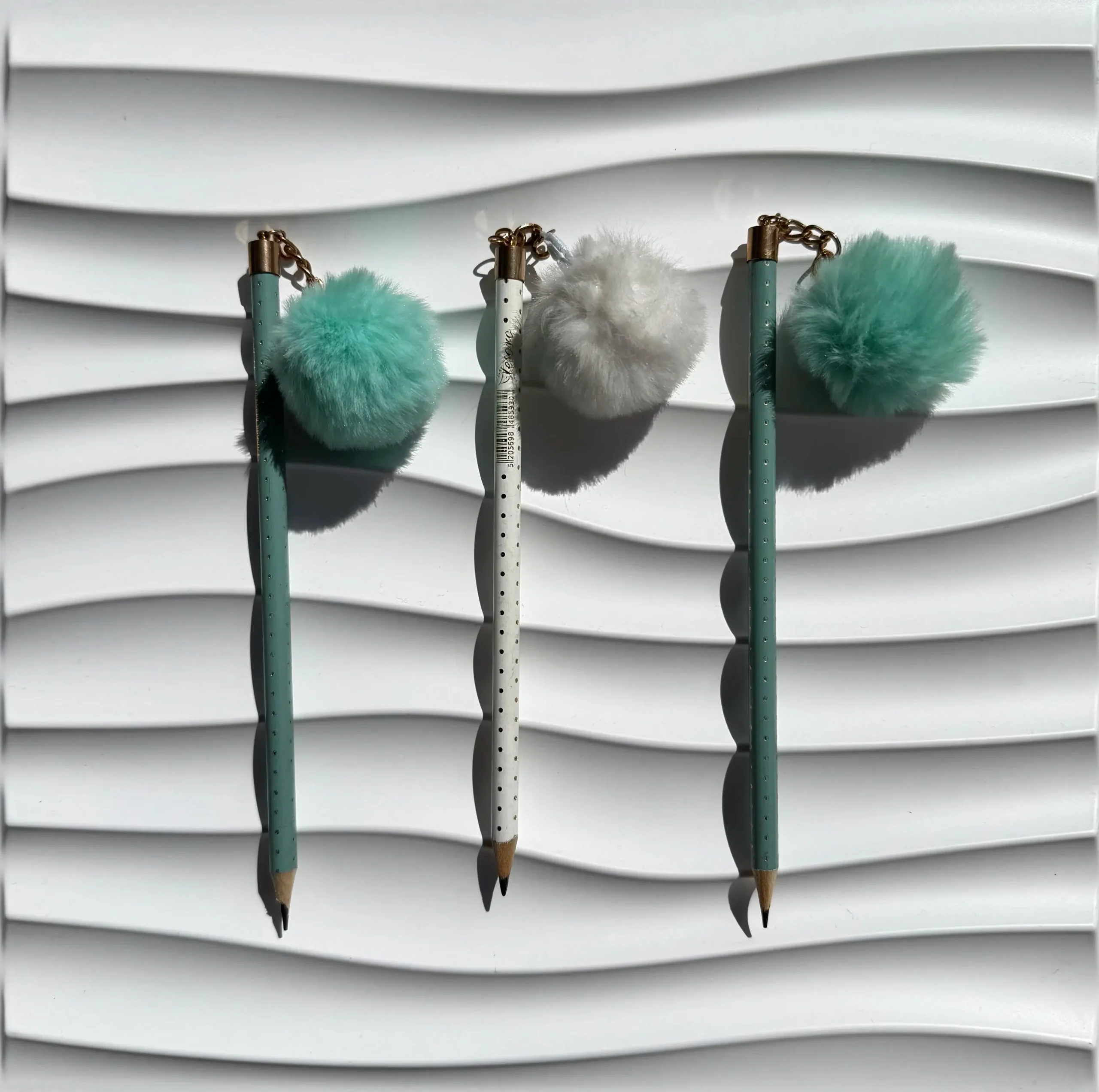 Laps Dekorativ me Pom Pom